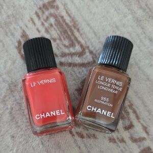 CHANEL Le Vernis Nail Polish Duo - Vibrant Red & Rich Brown